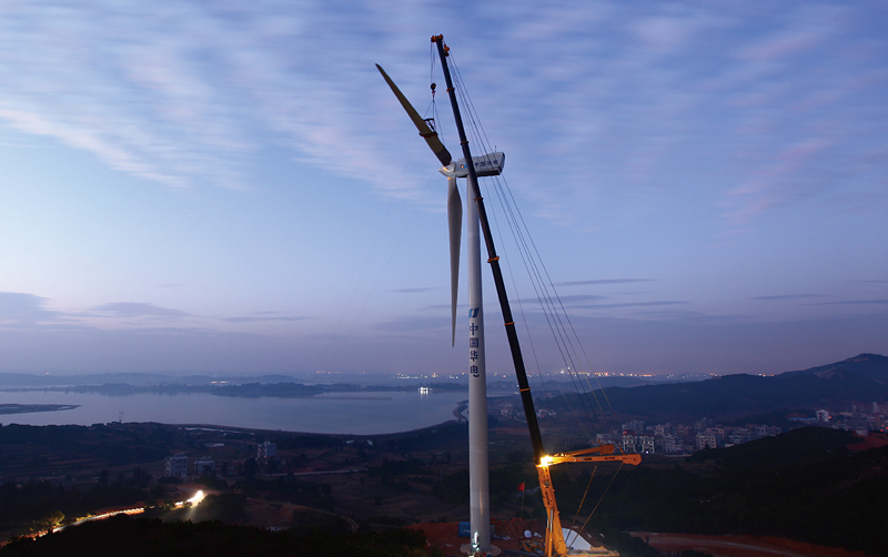 全地面起重機效力福建福清鯉魚(yú)山風(fēng)電場(chǎng)